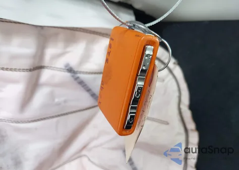 2022 Volvo Xc90 T5 Momentum 7 Passenger z USA, uszkodzony, nr VIN YV4102PK2N1783201